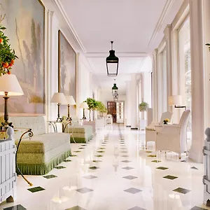Hotel Le Bristol - An Oetker Collection