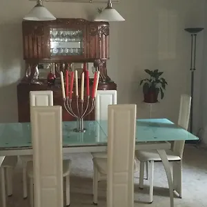 https://le-mas-dhubert.fr-provencehotel.com